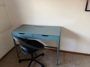 Kids Desk and chair