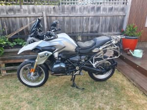 Bmw R1200gs 2015 Dual purpose motorcycle. Located in Preston Vic 3072