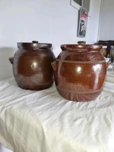 Bendigo pottery x2