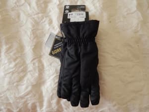 Salomon ski gloves, mens size large, Gore-tex, brand new
