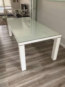 WHITE 8 SEATER DINING TABLE NO CHAIRS INCLUDED