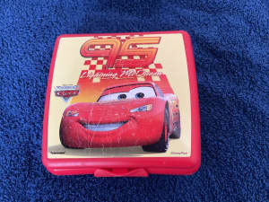 Pixar Disney Cars - Tupperware sandwich box - Lightning Mcqueen