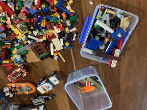 Lego Bulk Lot Some Sets ….