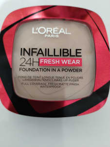 LOreal Infallible Foundation a Powder 130 True Beige 