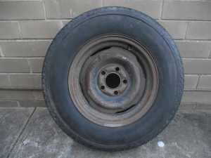 FORD 14inch RIM AND TYRE.