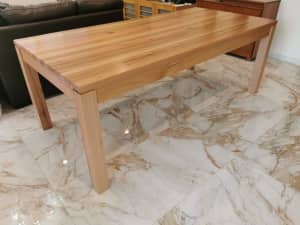 BRAND NEW Tasmanian Oak 8 seater dining table - 50% off RRP
