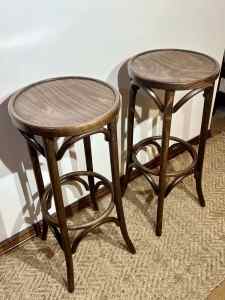 Set 2 Bentwood bar stools retro style. Price for set