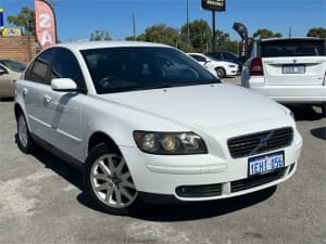 2006 Volvo S40 MS 2.4 White 5 Speed Automatic Geartronic Sedan