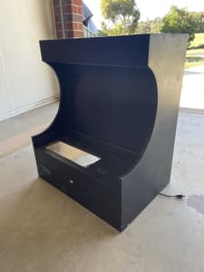 Arcade Cabinet (with monitor)