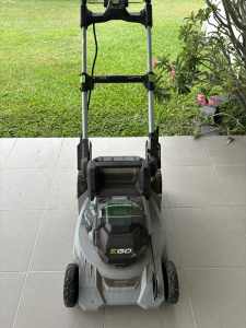Electric Mower & Whipper Sniper with rechargeable batteries