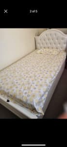 King size bed and mattress (Gas lifted)