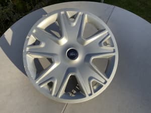 2013 Ford Kuga TF Genuine Hubcap Wheel Trim 