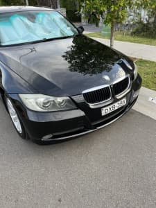 BMW 320i / E 90