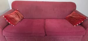 Freedom 2 seater sofa / lounge 