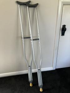 Under Shoulder Crutches