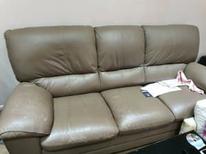 Free - Lounge set 3 seater/ 2 recliners