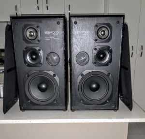 Quality Kenwood 3 Way Speakers LS54 