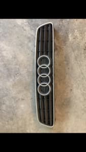 Audi front grill - 1999 A3
