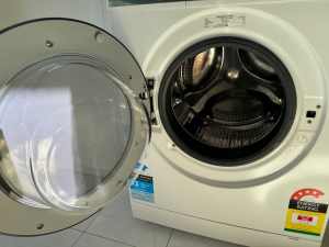 Fisher & Paykel 8.5kg Washing Machine (Like New Condition)