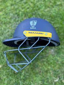 Must go! Masuri cricket helmet (junior large navy) Strikers (BBL team