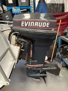 Evinrude 40 hp Outboard motor