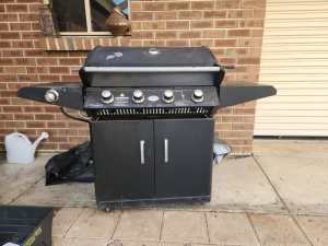 BBQ, grill, rotisserie, side burner, heat rack, cover & cylinder