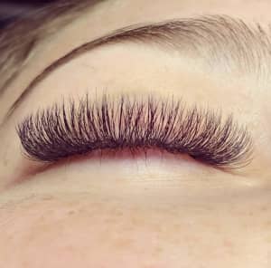 Eyelashes Extensions and brows