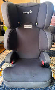 Booster car seat safety 1st Brand