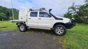 2011 Toyota Hilux dual cab - Heaps of extras