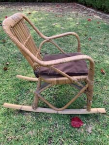 Child's rocking chair (cane)