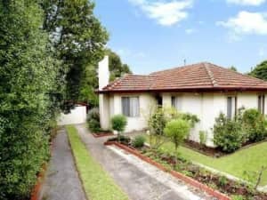 Great price for shared house in Ashburton/Glen Iris