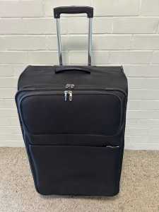 Suitcase LARGE & expandable: Antler with 4 spinnig wheels. VGC.