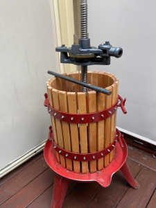 Wine press or Grape presser