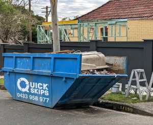 Hire a skip bin for waste removal at reasonable price 