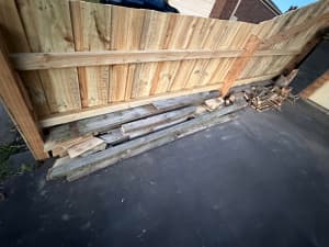 free fence palings and rails