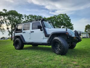 2013 JEEP WRANGLER UNLIMITED SPORT (4x4) 5 SP AUTOMATIC 4D SOFTTOP