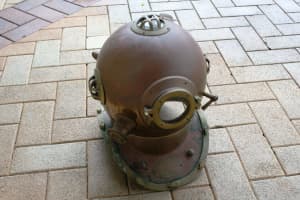 Solid Copper & Brass Replica 1941 U.S. Navy Mark IV Diving Helmet Nerang Gold Coast West Preview