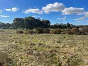Great size parcel of land in Clunes Victoria - approx. 2.7acres
