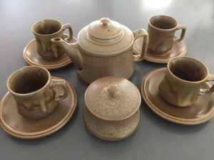 Vintage Temuka Tea Set - Teapot, Cups and Saucers and Sugar Bowl