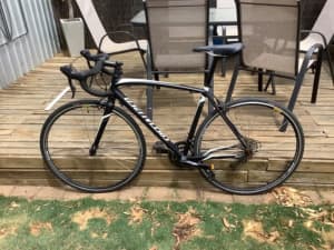 Specialized road bike excellent condition