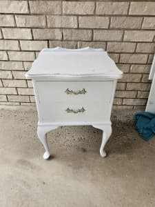 Vintage bedside table with 2 drawers. 