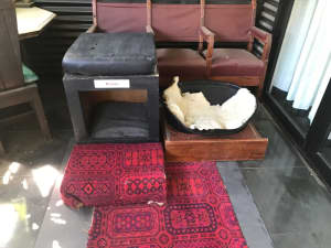 Dog bed and kennel suit medium size dog