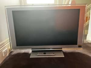 Sony Bravia TV KDL-40X2000N50 Price dropped and negotiable 