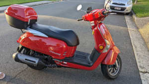 Almost Brand New Kymco Like 125 for Sale