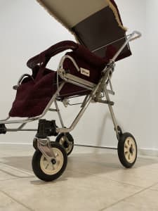 Vintage full size baby stroller pram 🍼👶👩‍🍼