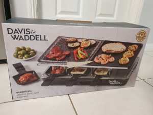 Davis and Wadell 8 person party grill/ raclette