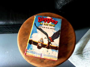 COLLECTABLE BIGGLES IN THE GOBI HARD COVER 1954 DUST JACKET EXCELLENT