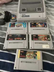 Classic SNES with 2 remotes 5 games