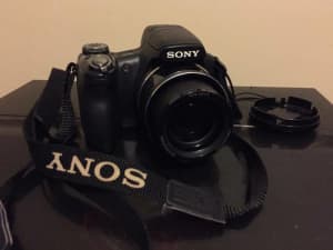 Sony DSC-HX1 Made in Japan Digital Still Camera ONLY - *FAULTY*