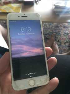 iPhone 7 128 Gb gold unlocked